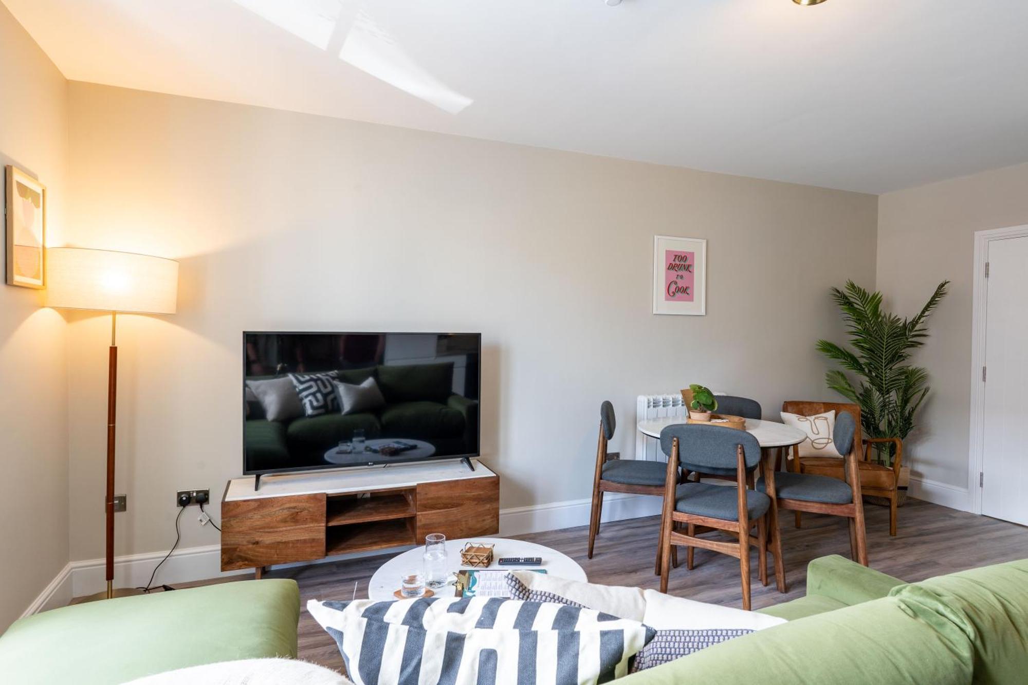 בריסטול Wellington Place I Your Apartment מראה חיצוני תמונה